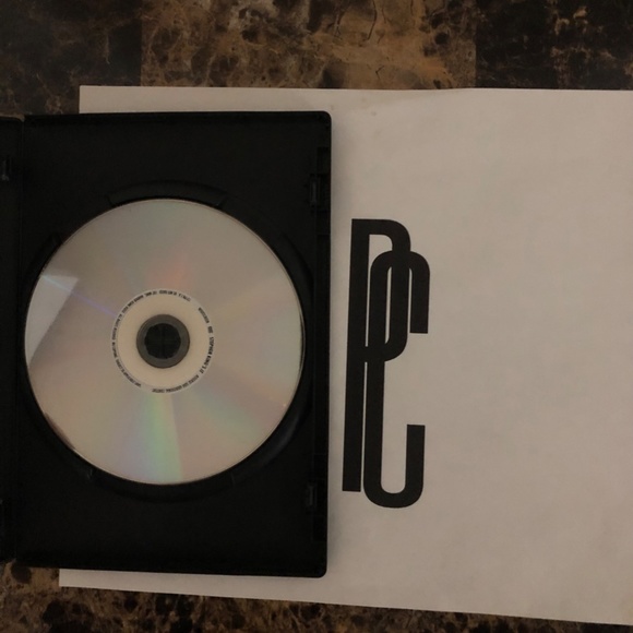 Stephen King's It DVD - Picture 3 of 4